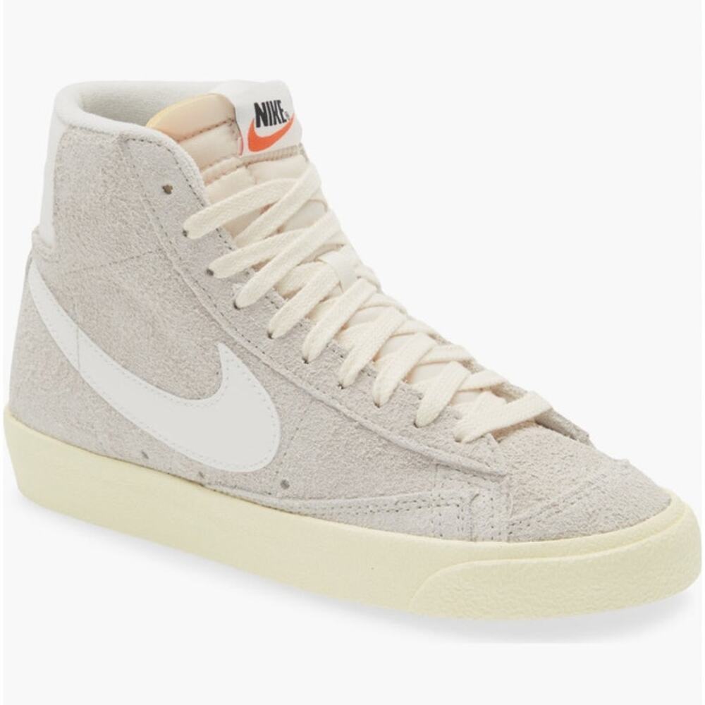 Nike Blazer Mid 77 High Top Sneakers Size 9.5